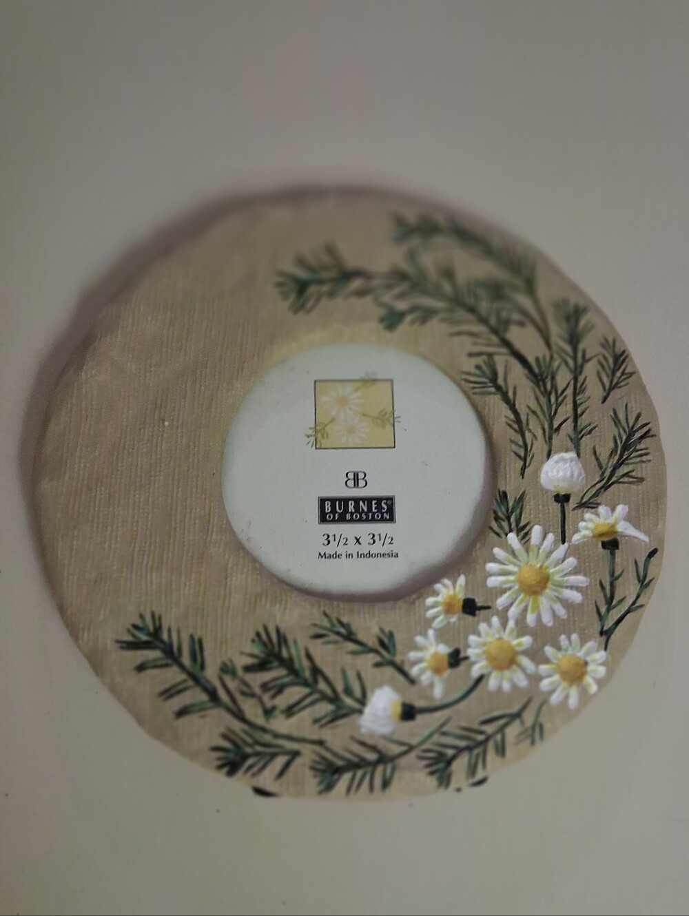 Burnes Of Boston Beige Floral Round Frame with White & Yellow Daisies.